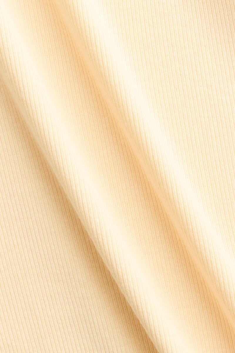 اتش اند ام بلوزة مرنة من تشكيلة ماما